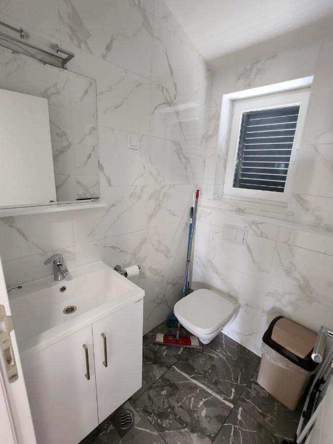 Apartmani M&L I M&J Malinska Εξωτερικό φωτογραφία